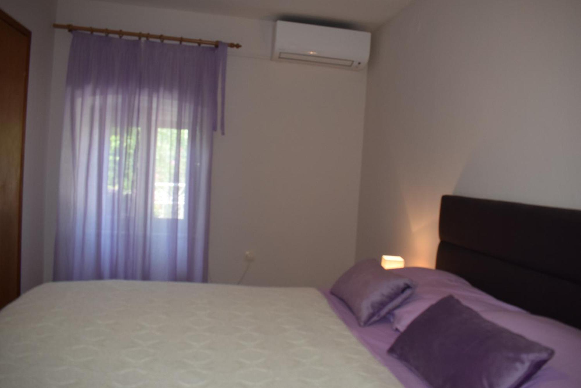 Apartments Sabina I Grapes Malinska Exterior photo